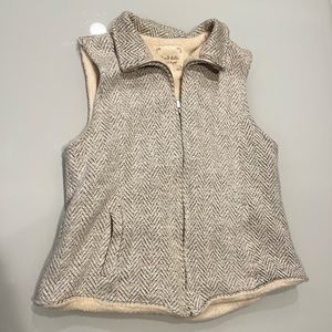 Altar’s State Vest